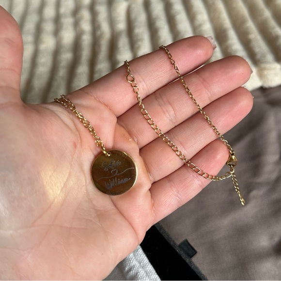 Custom couples engraved name necklace sentimental gift SOFIA and WILLIAM - Picture 3 of 3